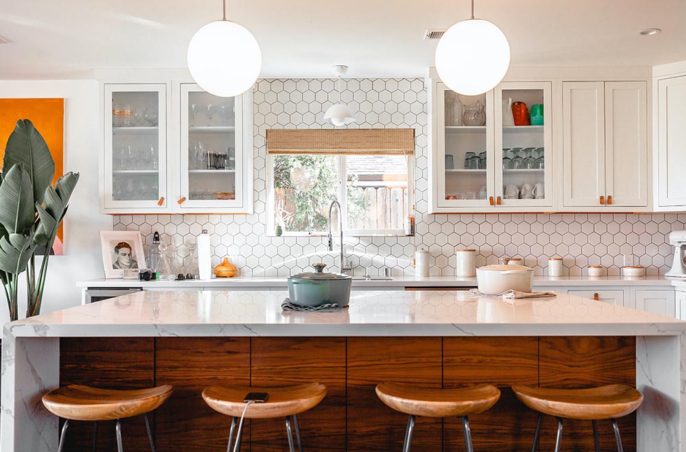 tiled kitchen splashback