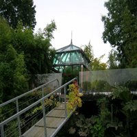 Polycarbonate garden balcony