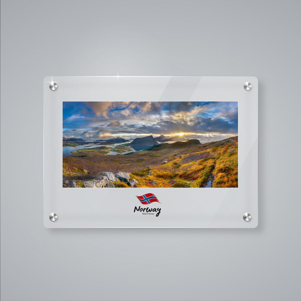 Acrylic Vs Glass: What Material Is Best For Picture Frames?